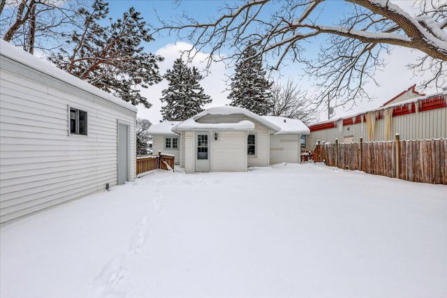 2138 Edgewood Avenue NE, Grand Rapids, MI 49505