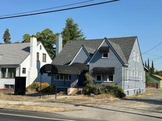 1124 W Main Street, Medford, OR 97501