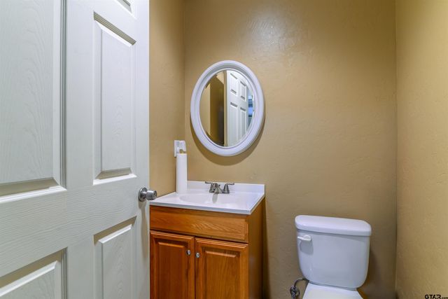 21974 Highway 155 S, Flint, TX 75762