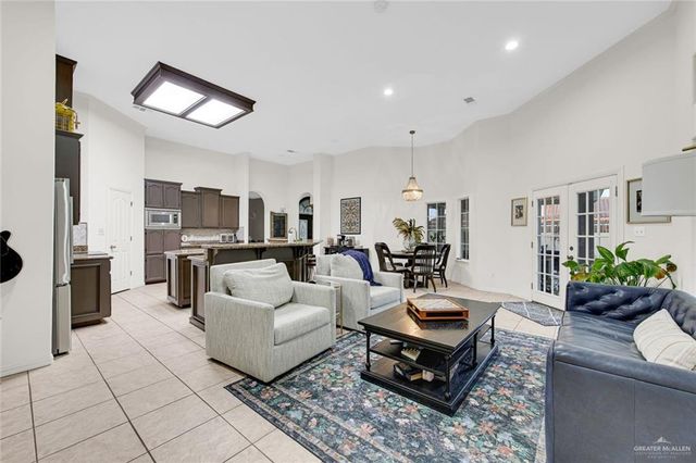 2100 Sunrise Lane, Mission, TX 78574