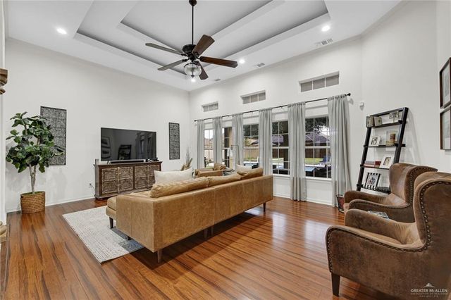 2100 Sunrise Lane, Mission, TX 78574