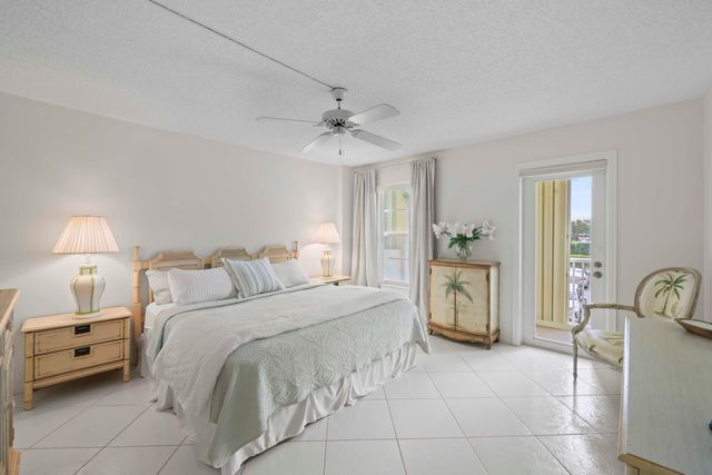 951 De Soto Road 232, Boca Raton, FL 33432