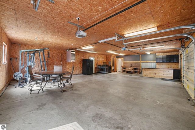 121 W Hazel Street, St Louis, MI 48880