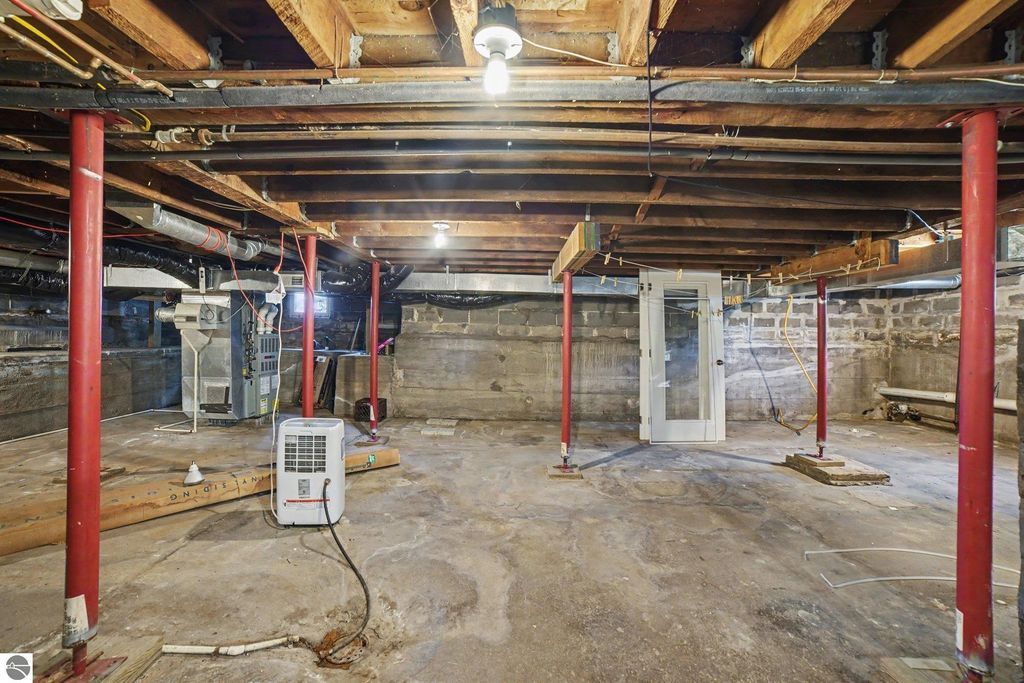 Image 46 of property listing at 121 W Hazel Street, St Louis, MI 48880