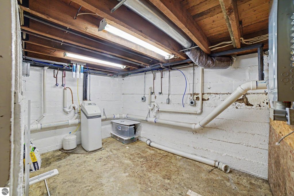 Image 49 of property listing at 121 W Hazel Street, St Louis, MI 48880