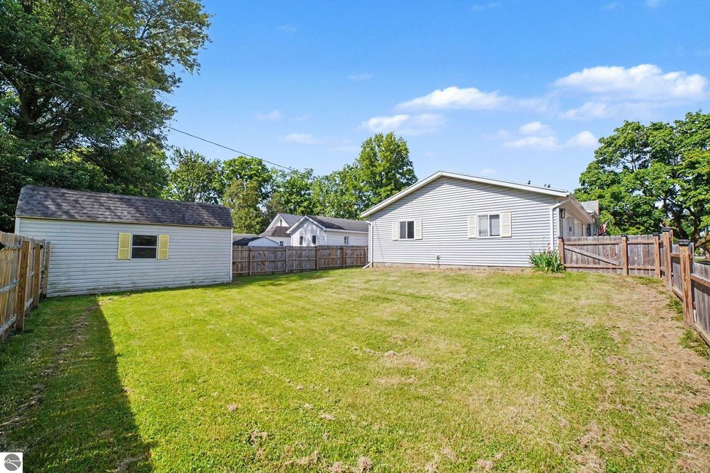 Image 52 of property listing at 121 W Hazel Street, St Louis, MI 48880