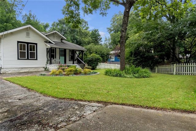 1608 Carroll Drive NW, Atlanta, GA 30318