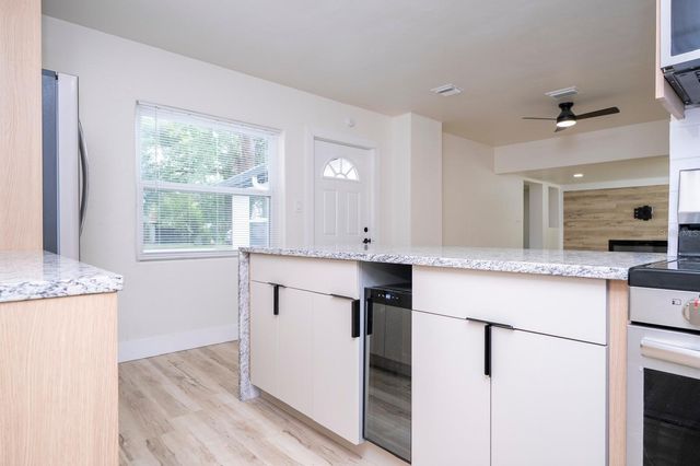 2002 GEIGEL AVENUE, Orlando, FL 32806