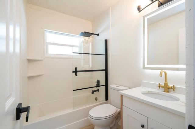 2002 GEIGEL AVENUE, Orlando, FL 32806