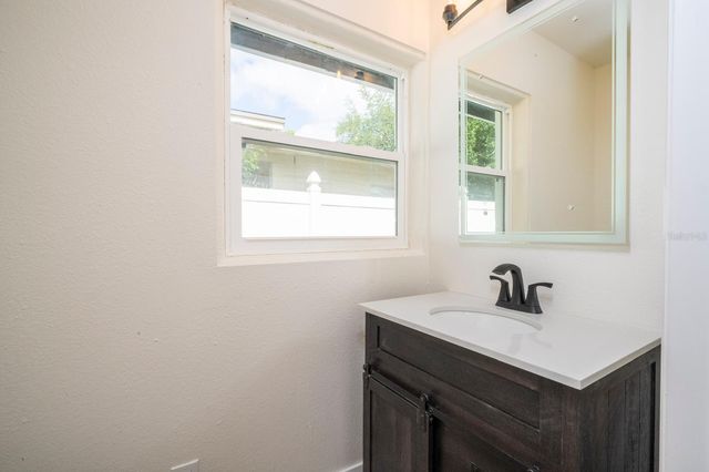 2002 GEIGEL AVENUE, Orlando, FL 32806