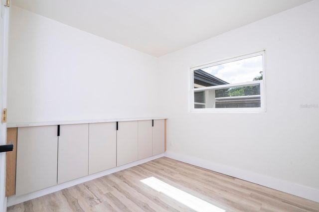 2002 GEIGEL AVENUE, Orlando, FL 32806