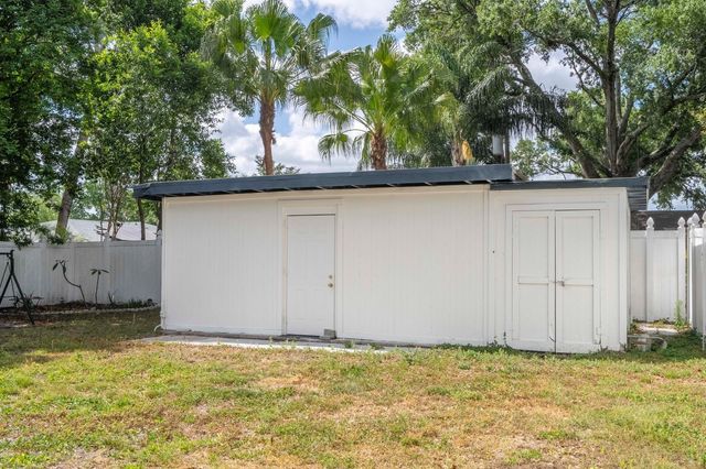 2002 GEIGEL AVENUE, Orlando, FL 32806