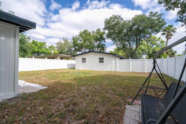 2002 GEIGEL AVENUE, Orlando, FL 32806
