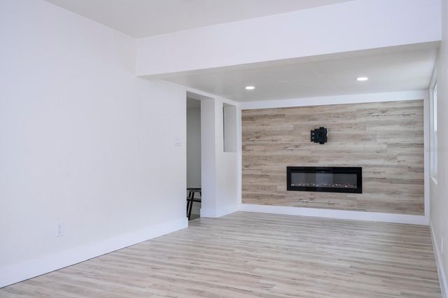 2002 GEIGEL AVENUE, Orlando, FL 32806