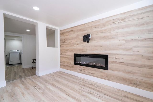 2002 GEIGEL AVENUE, Orlando, FL 32806