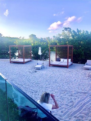 16385 Biscayne Blvd 1415, North Miami Beach, FL 33160