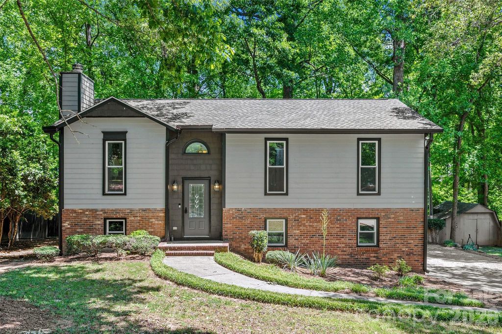 204 Swamp Fox Drive, Fort Mill, SC 29715