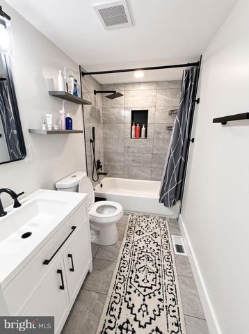 8107 BROWN CT, Alexandria, VA 22306