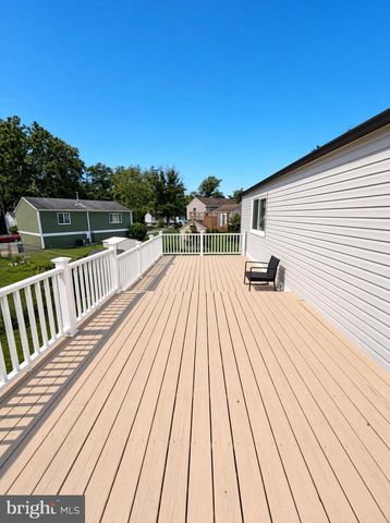 8107 BROWN CT, Alexandria, VA 22306