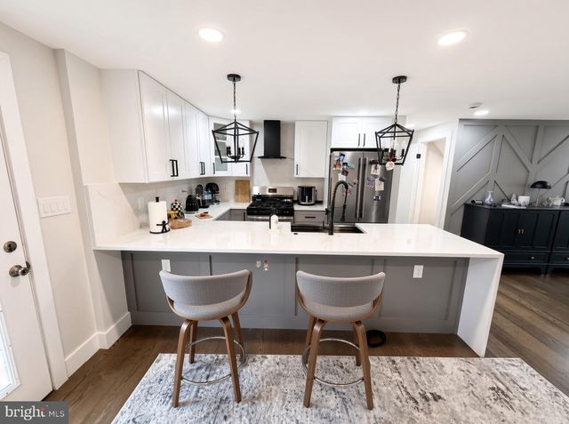 8107 BROWN CT, Alexandria, VA 22306