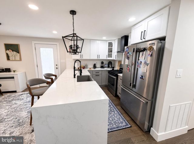8107 BROWN CT, Alexandria, VA 22306