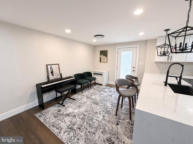 8107 BROWN CT, Alexandria, VA 22306