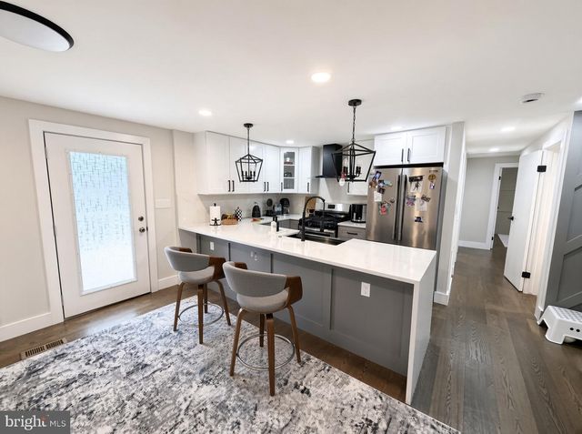 8107 BROWN CT, Alexandria, VA 22306