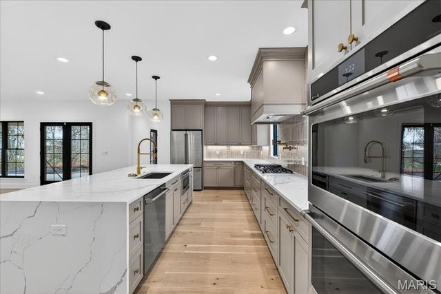 643 Marshall Avenue, St Louis, MO 63119