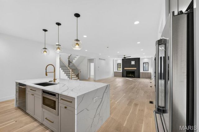 643 Marshall Avenue, St Louis, MO 63119