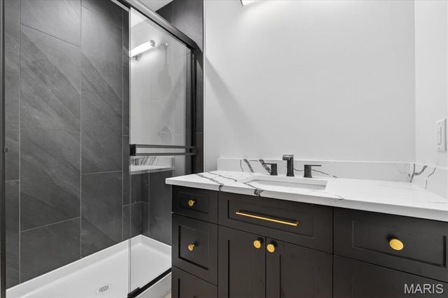 643 Marshall Avenue, St Louis, MO 63119