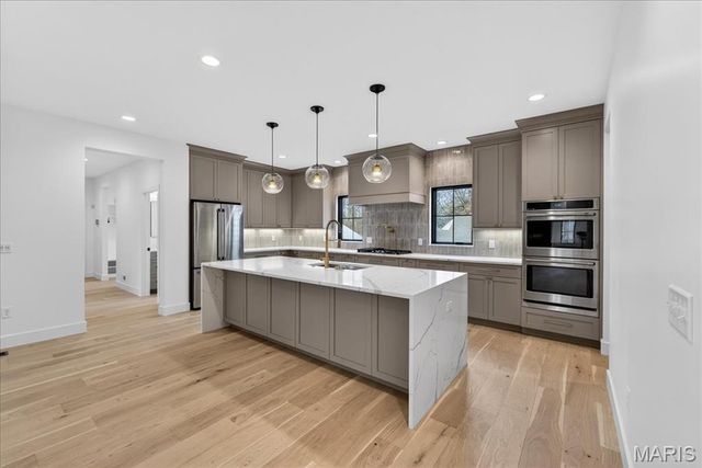 643 Marshall Avenue, St Louis, MO 63119