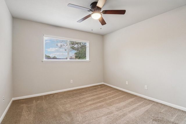 10647 Hazelhurst Drive, Houston, TX 77043