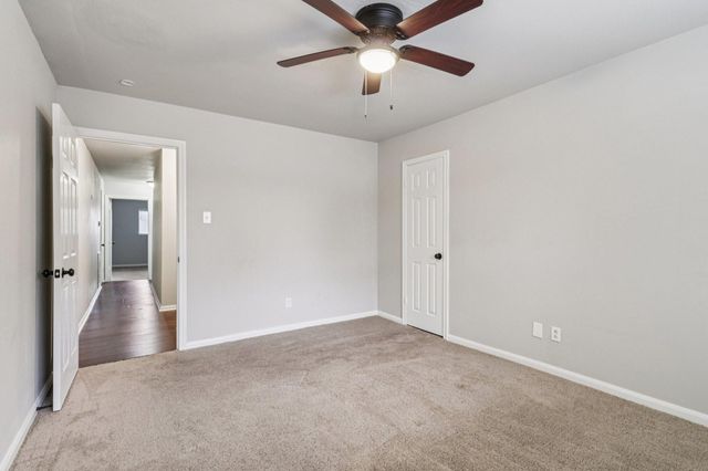 10647 Hazelhurst Drive, Houston, TX 77043