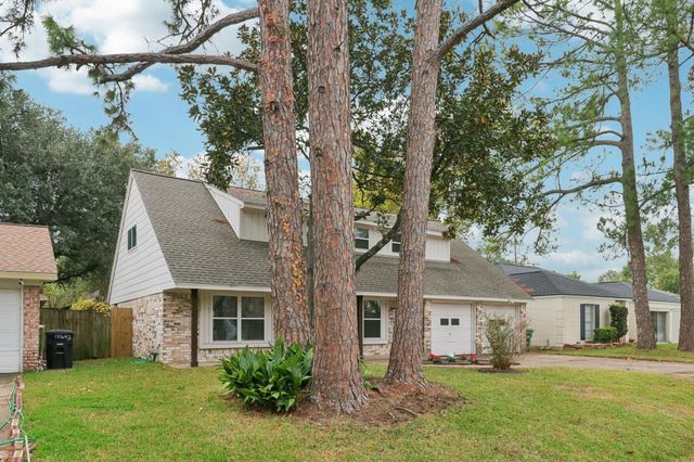 10647 Hazelhurst Drive, Houston, TX 77043