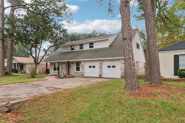 10647 Hazelhurst Drive, Houston, TX 77043