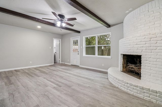 10647 Hazelhurst Drive, Houston, TX 77043