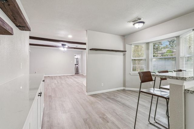 10647 Hazelhurst Drive, Houston, TX 77043