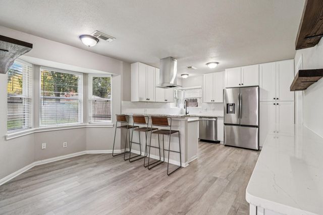 10647 Hazelhurst Drive, Houston, TX 77043