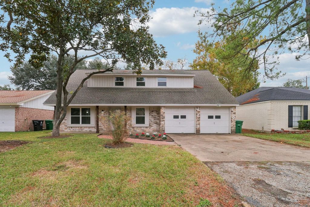 10647 Hazelhurst Drive, Houston, TX 77043