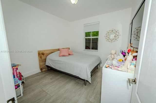 8526 NW 110th Place 0, Doral, FL 33178