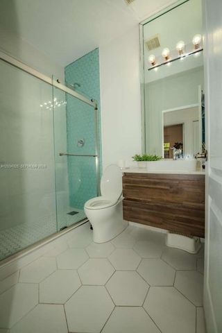 8526 NW 110th Place 0, Doral, FL 33178