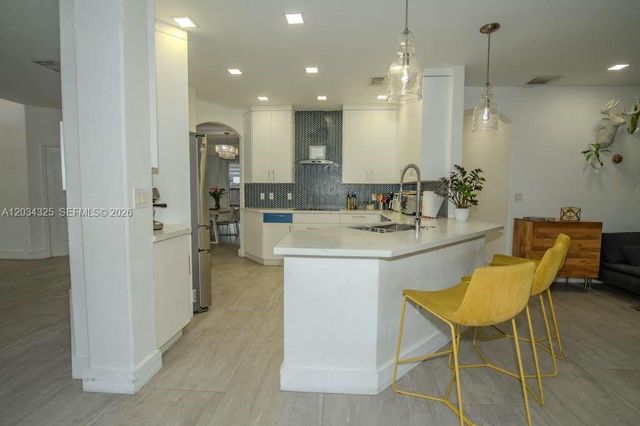 8526 NW 110th Place 0, Doral, FL 33178