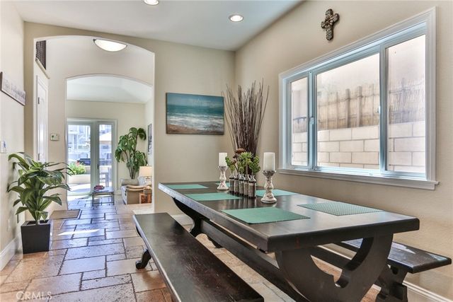 215 6th street, Huntington Beach, CA 92648