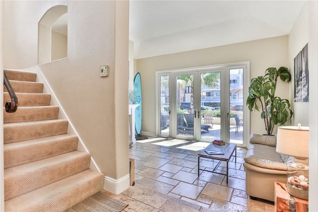215 6th street, Huntington Beach, CA 92648