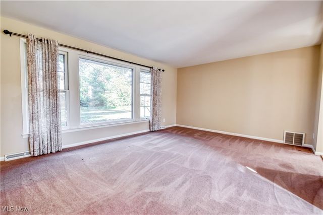 6145 Hemingway Road, Mayfield Village, OH 44143