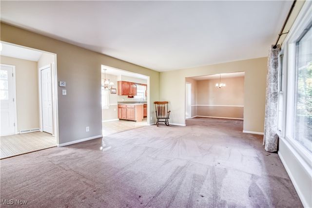 6145 Hemingway Road, Mayfield Village, OH 44143