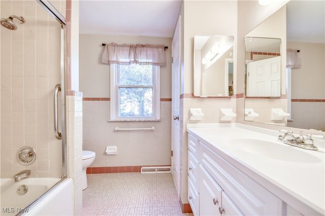 6145 Hemingway Road, Mayfield Village, OH 44143