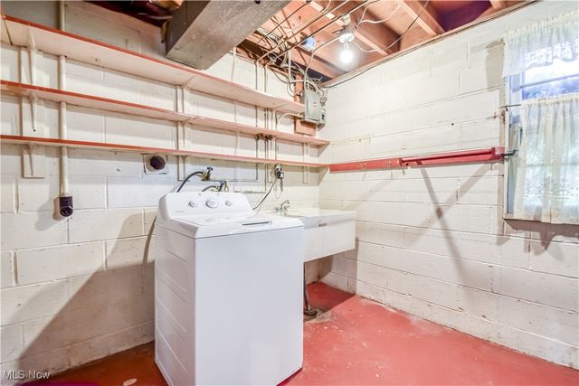 6145 Hemingway Road, Mayfield Village, OH 44143