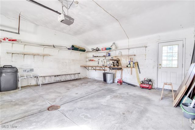 6145 Hemingway Road, Mayfield Village, OH 44143