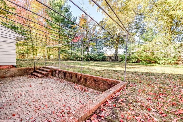 6145 Hemingway Road, Mayfield Village, OH 44143